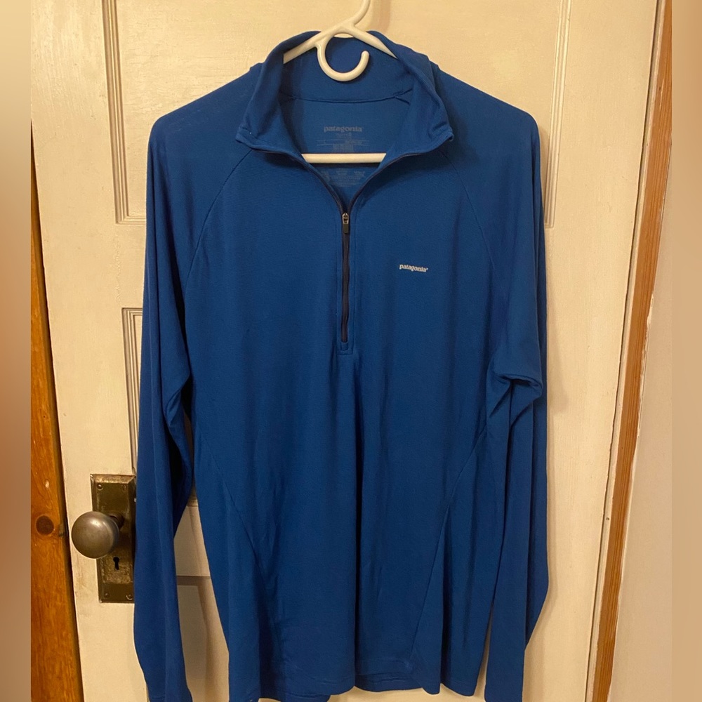 Blue Men’s Patagonia base layer - Large